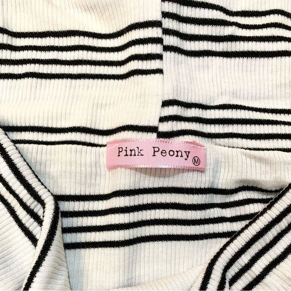 Cold Shoulder Striped 3/4 Sleeve Top - Picture 2 of 2